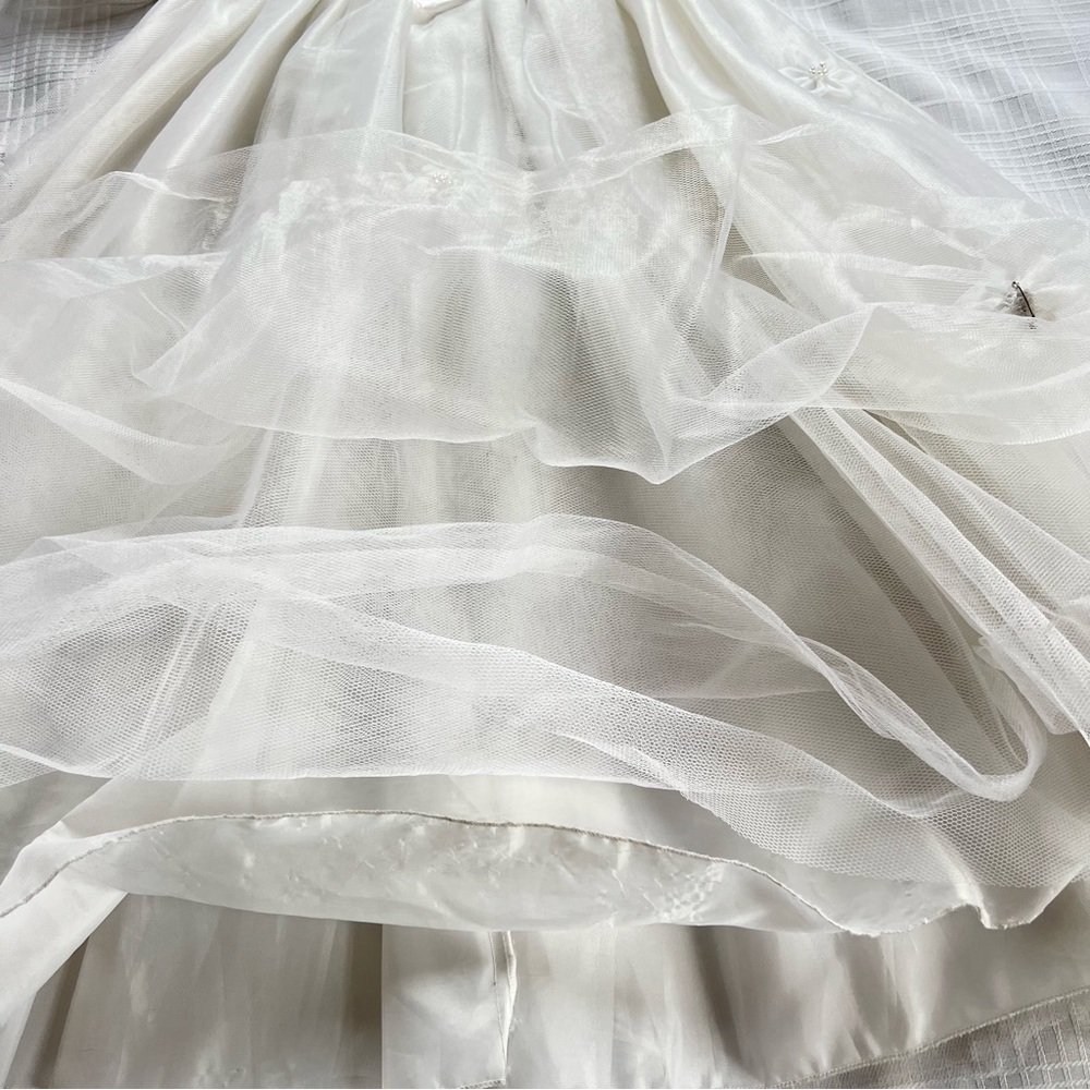 Eden Bridals White Flower Girl Dress with Puff Sleeves Balletcore Size 3 - Picture 12 of 16